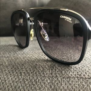 Carerra Sunglasses authentic 133/s
T1790